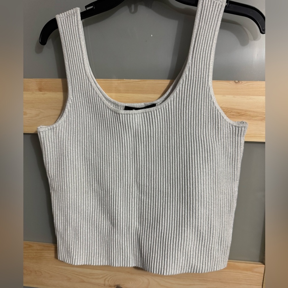 DKNY SWEATER TANK